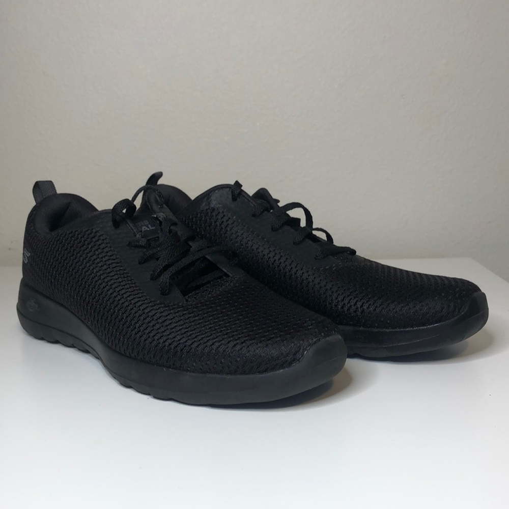 Skechers Go Walk women’s black sneakers size 8.5
